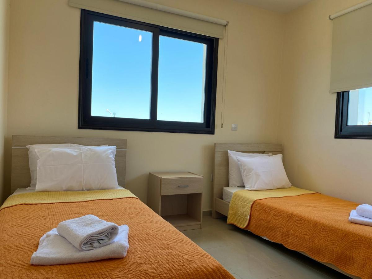 Kyklades Resort & Spa Paralimni Ngoại thất bức ảnh