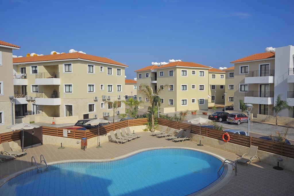 Kyklades Resort & Spa Paralimni Ngoại thất bức ảnh